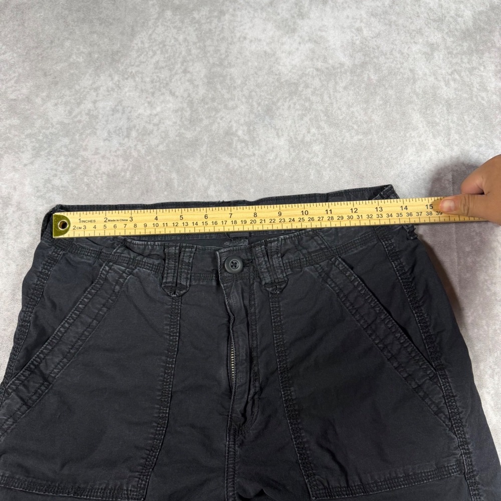 American Eagle Womens Black Cargo Pants Utility Straight Leg Size 8 Y2K Grunge - Picture 6 of 9